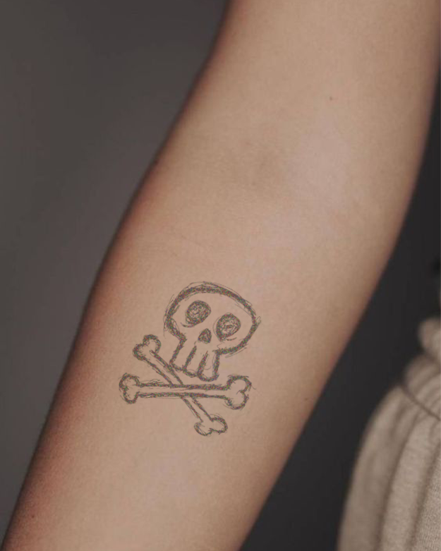 Small Skull & Crossbones Tattoo – Tattoo for a week